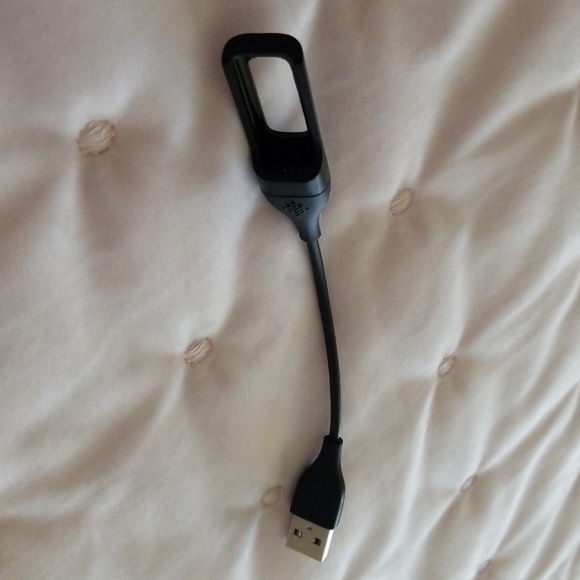 Fitbit charger - Picture 2 of 2